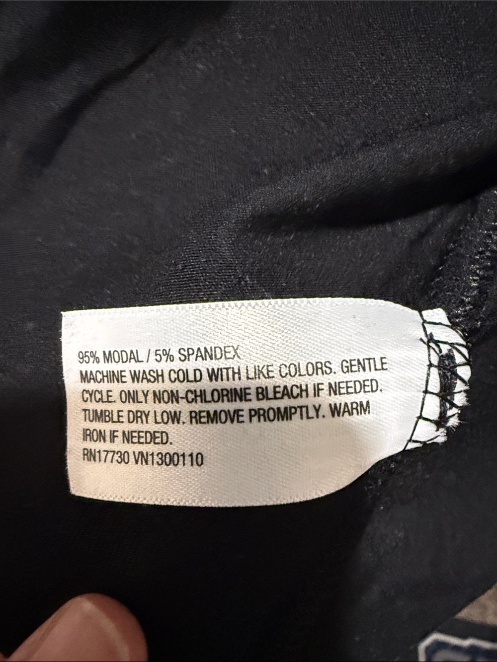 Model Black Auden Robe - Picture 2 of 7